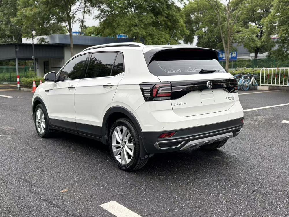 Volkswagen T-Cross 2019 car image #4