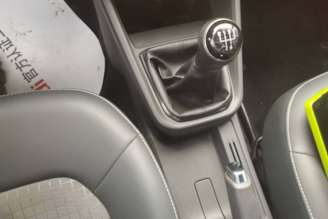Volkswagen Santana 2017 #27 Volkswagen Santana 2017 car image #27