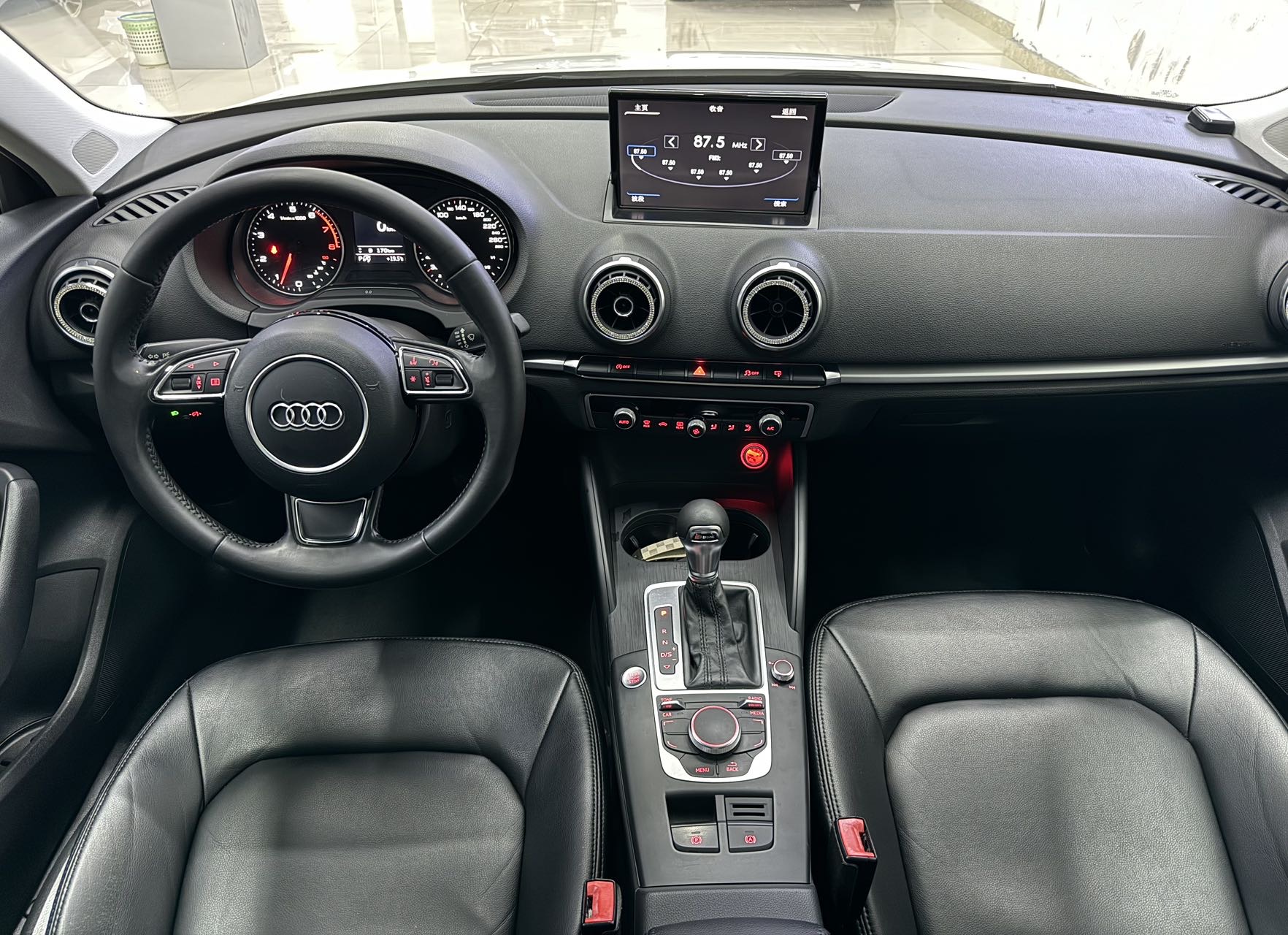 Audi A3 2016 car image #7