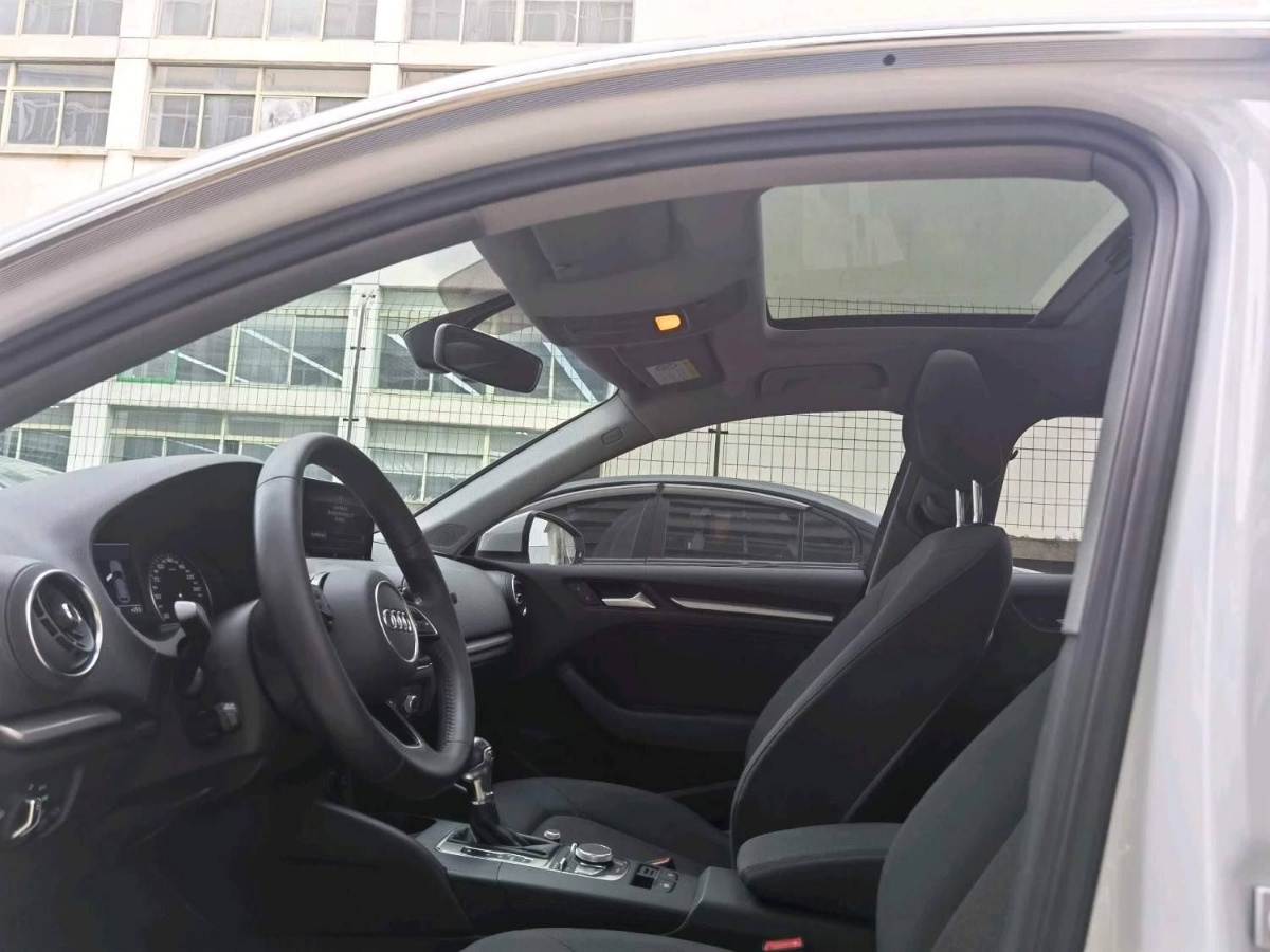 Audi A3 2020 immagine di auto #6