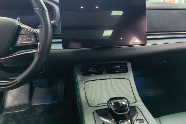 BYD Han 2022 image de voiture #13