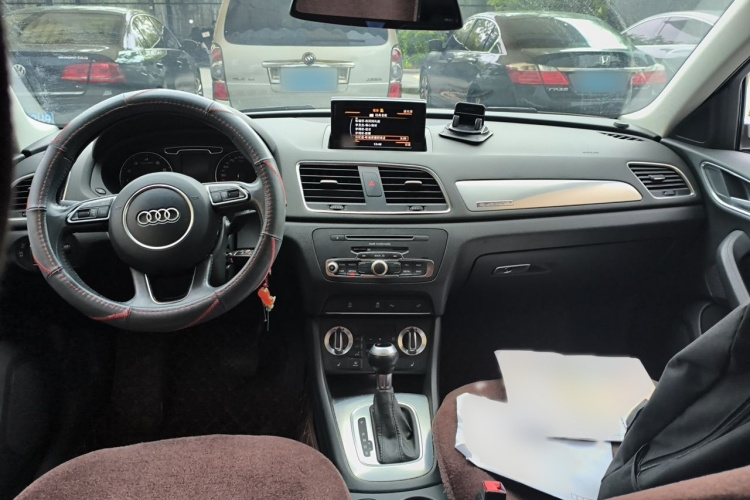 Audi Q3 2015 #12 Audi Q3 2015 car image #12