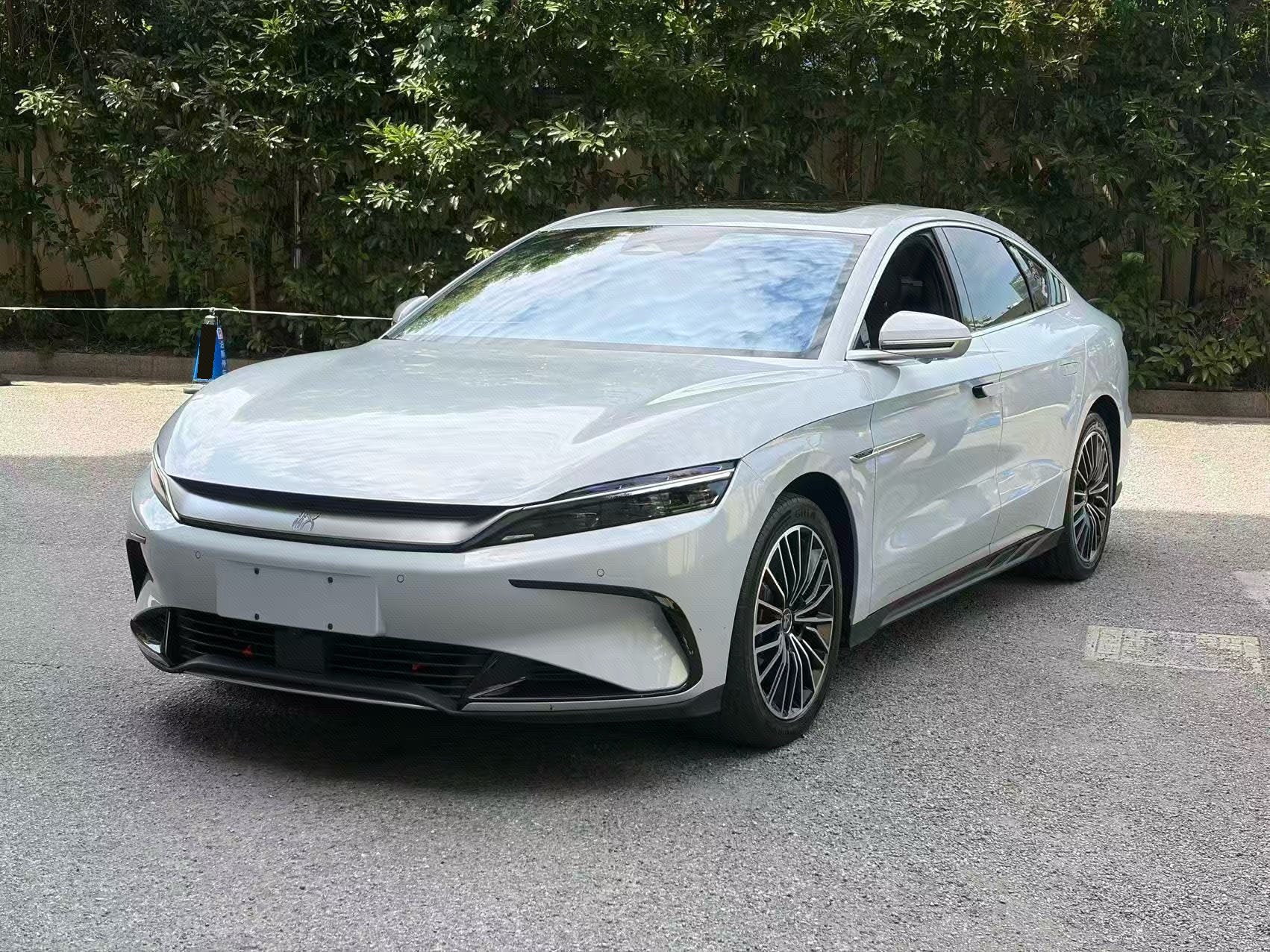 BYD Han 2024 BYD Han 2024 car image