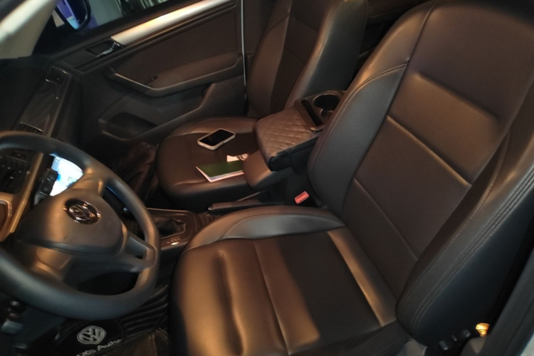 Volkswagen Bora 2018 #15 Volkswagen Bora 2018 صورة سيارة #15