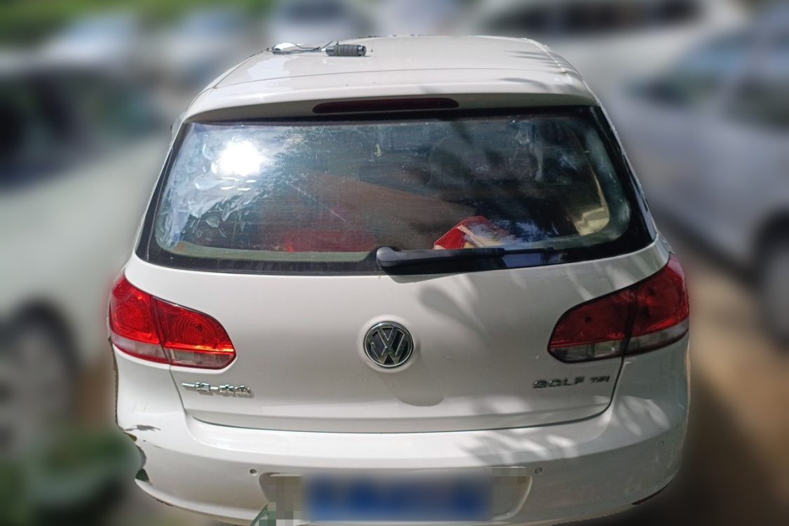 Volkswagen Golf 2012 car image #6