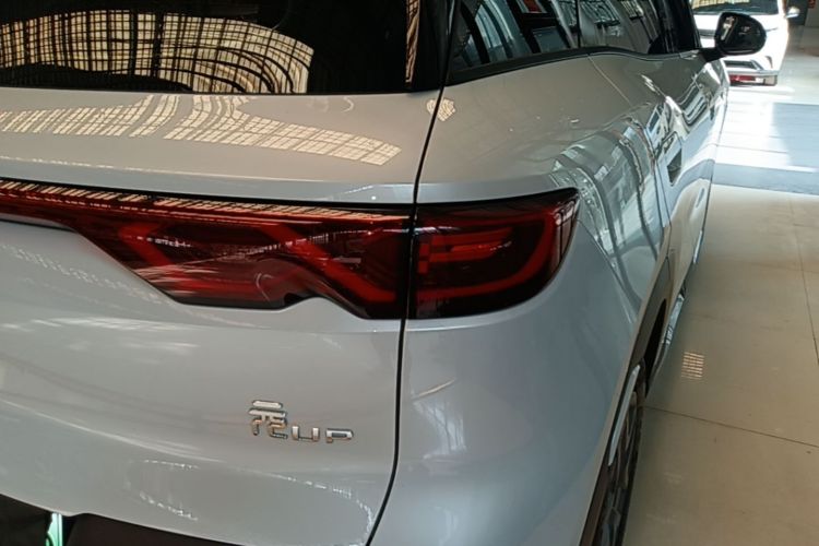 BYD YuanUP 2024 #8 BYD YuanUP 2024 car image #8