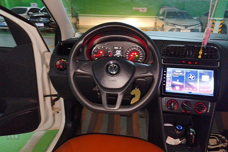 Volkswagen Polo 2015 #12 Volkswagen Polo 2015 car image #12