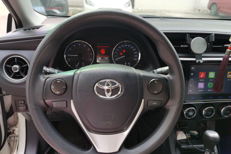 Toyota Corolla 2017 car image #12