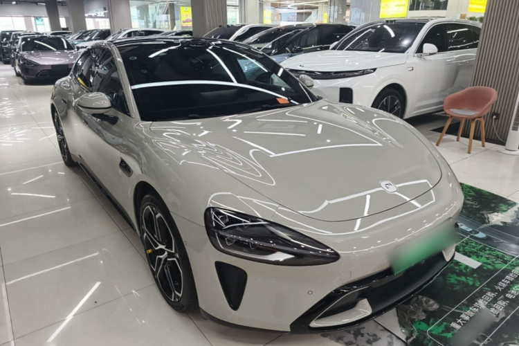 MI SU7 2024 car image #4
