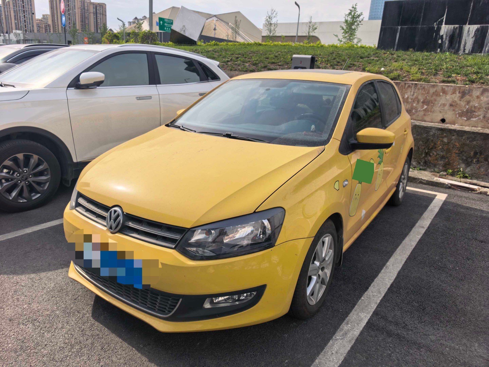 Volkswagen Polo 2011 Volkswagen Polo 2011 car image