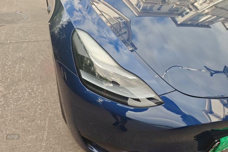 Tesla Model Y 2023 car image #8
