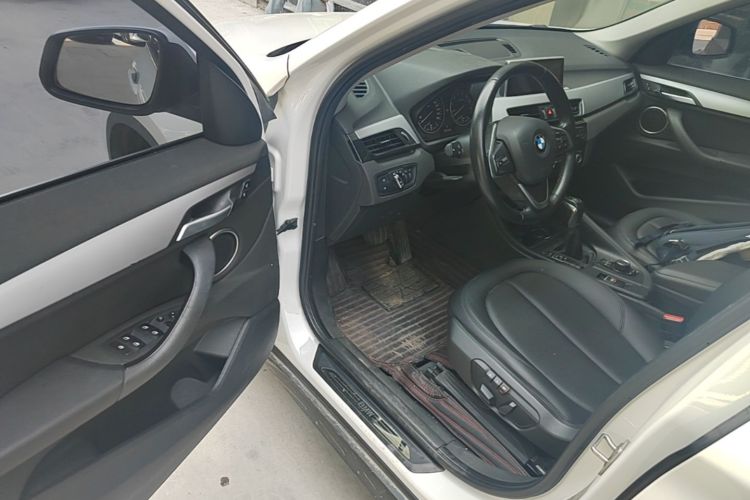 BMW X1 2017 #18 BMW X1 2017 immagine di auto #18