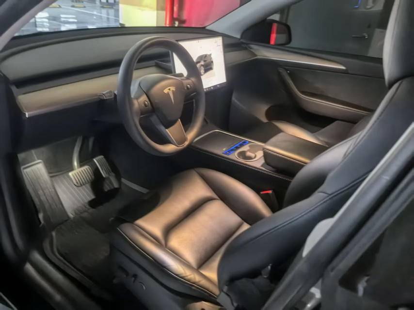 Tesla Model Y 2022 #6 Tesla Model Y 2022 car image #6