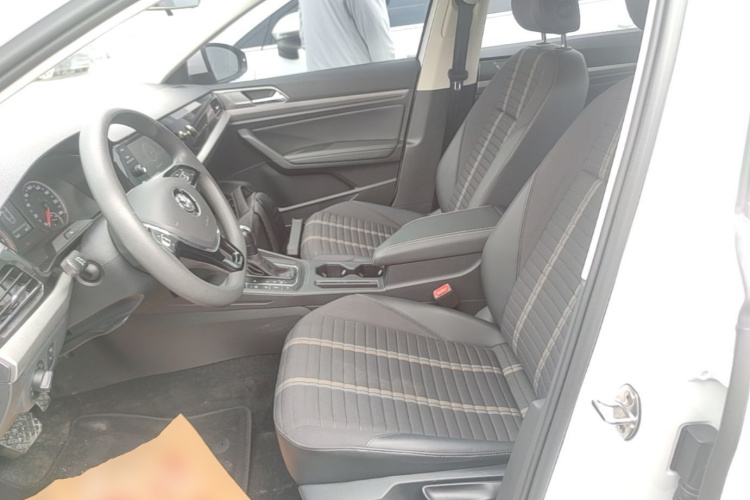 Volkswagen Lavida 2019 car image #15
