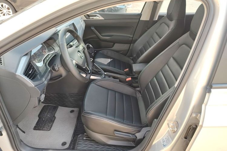 Volkswagen Polo 2020 car image #15