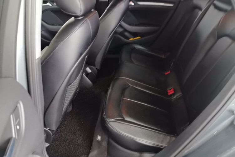 Audi A3 2019 car image #17