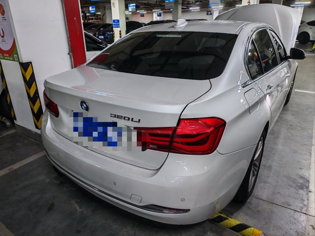 BMW 3 Series 2017 #8 BMW 3 Series 2017 car image #8
