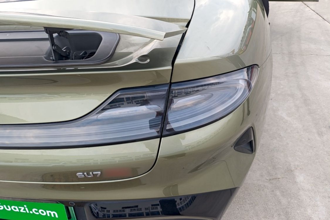 MI SU7 2024 car image #7