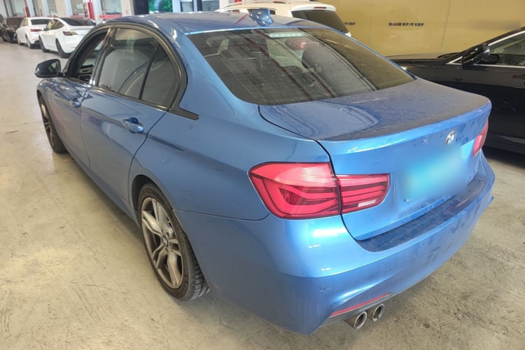 BMW 3 Series 2018 car image #5