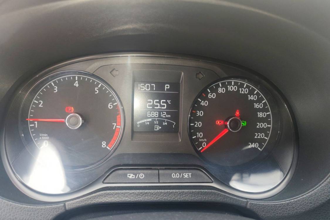 Volkswagen Polo 2016 car image #26