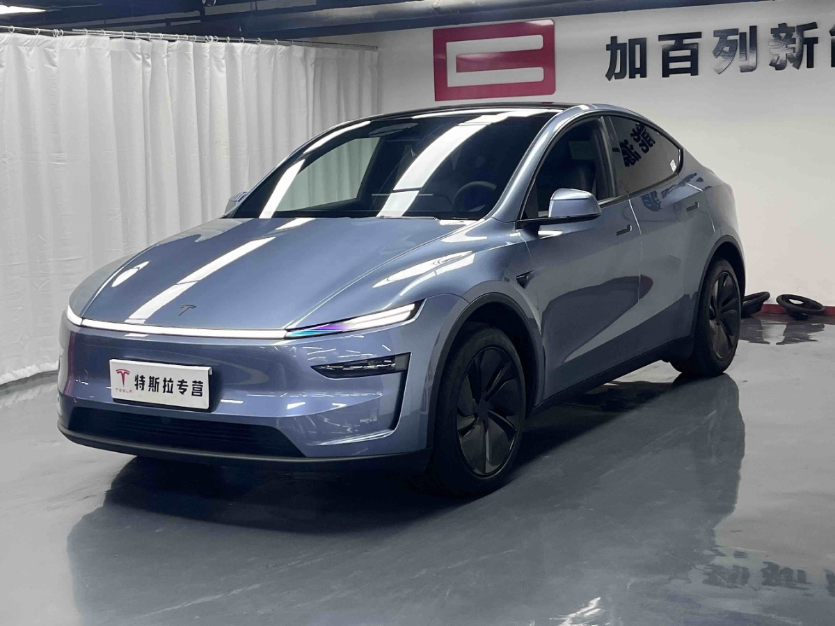 Tesla Model Y 2026 car image 