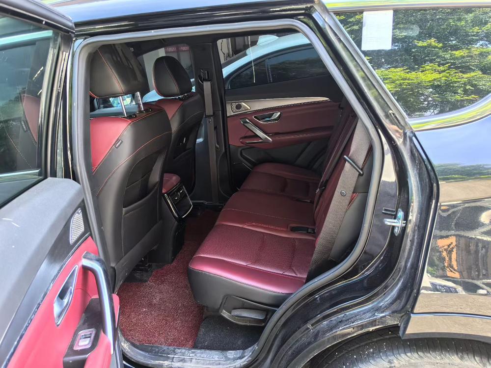 Jetour X70 PLUS 2022 car image #13