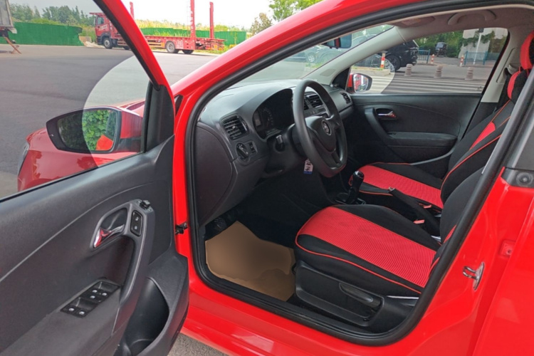 Volkswagen Polo 2018 #16 Volkswagen Polo 2018 car image #16