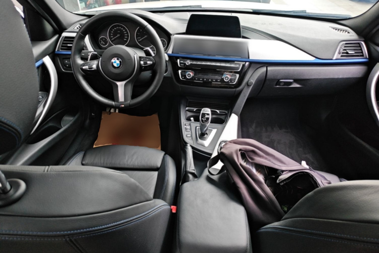 BMW 3 Series 2019 #10 BMW 3 Series 2019 car image #10