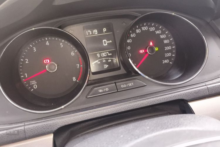 Volkswagen Lavida 2015 car image #13