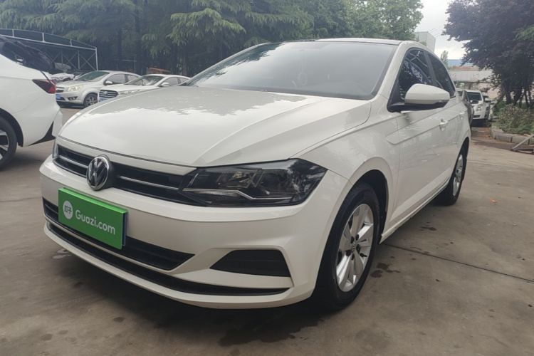 Volkswagen Polo 2020 car image #2