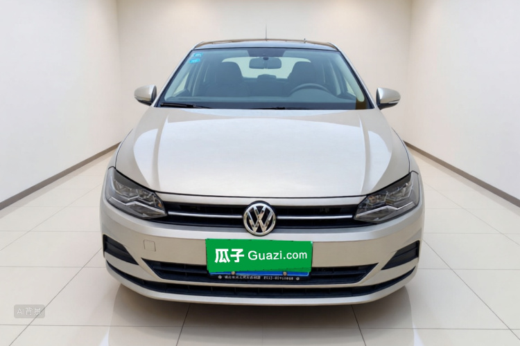 Volkswagen Polo 2020 car image #3