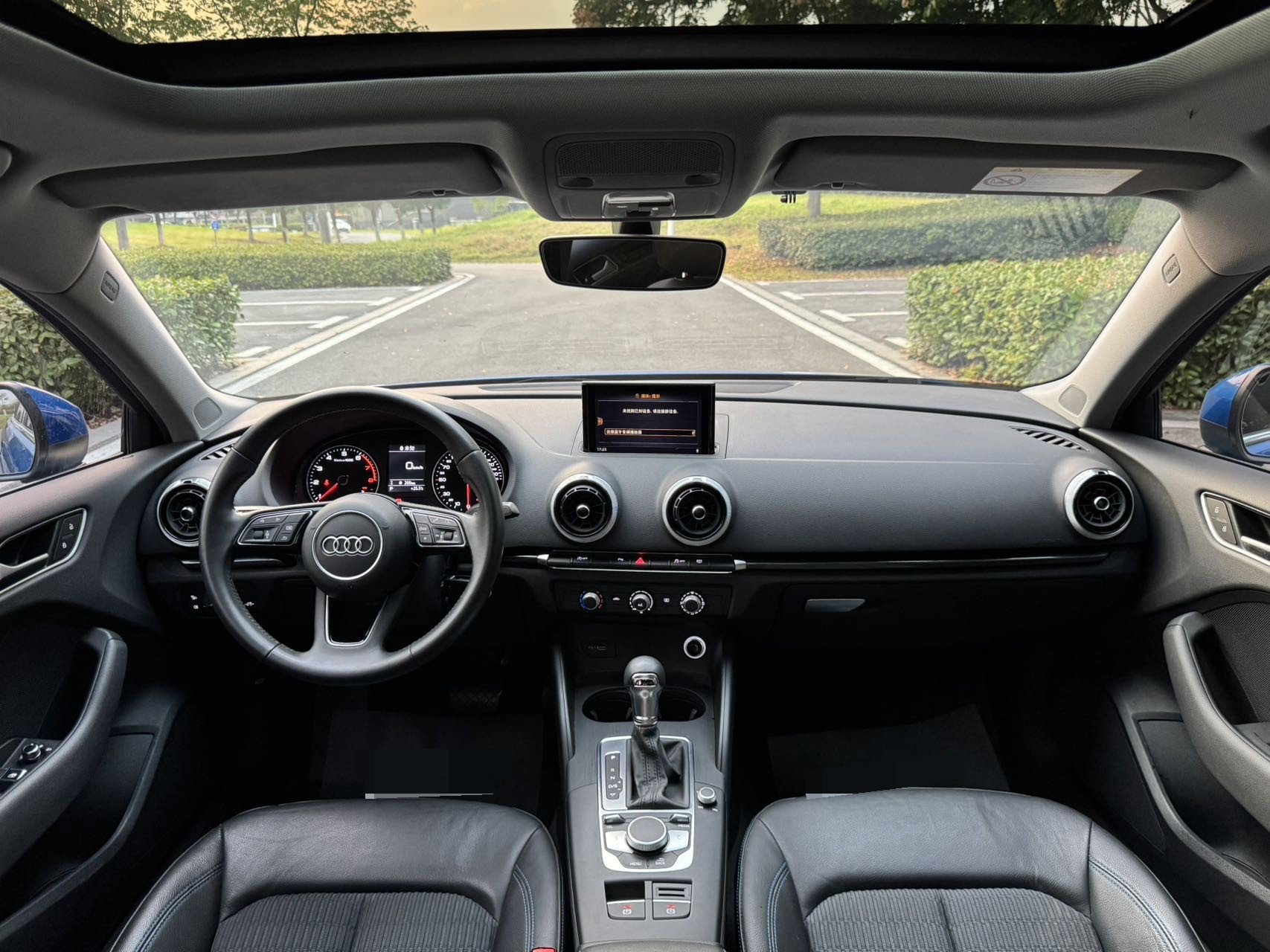 2019 image de voiture #9