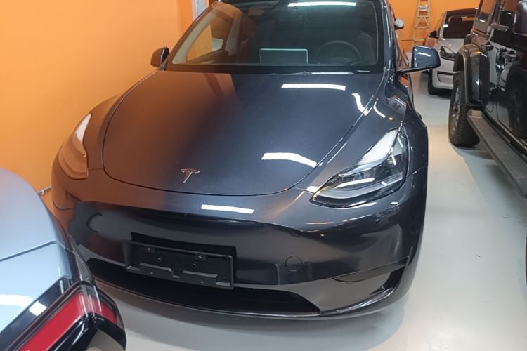 Tesla Model Y 2024 #3 Tesla Model Y 2024 immagine di auto #3