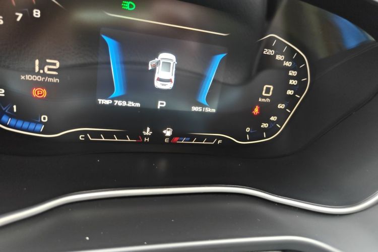 GEELY Vision X6 2019 car image #8