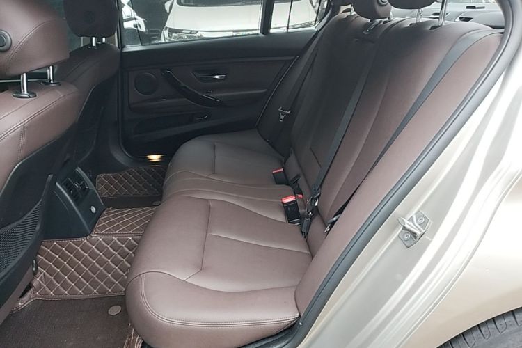 BMW 3 Series 2019 #17 BMW 3 Series 2019 car image #17