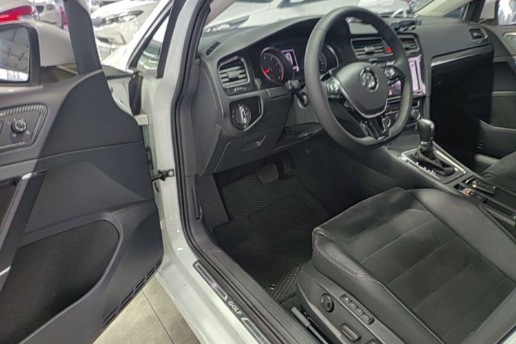 Volkswagen Golf 2019 #16 Volkswagen Golf 2019 car image #16