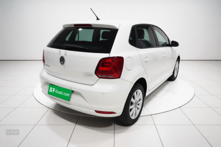 Volkswagen Polo 2015 immagine di auto #7