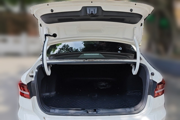 Volkswagen Lavida 2021 car image #17