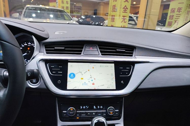 GEELY Emgrand GS 2019 car image #13