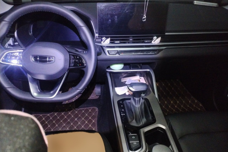 GEELY Emgrand 2023 car image #12
