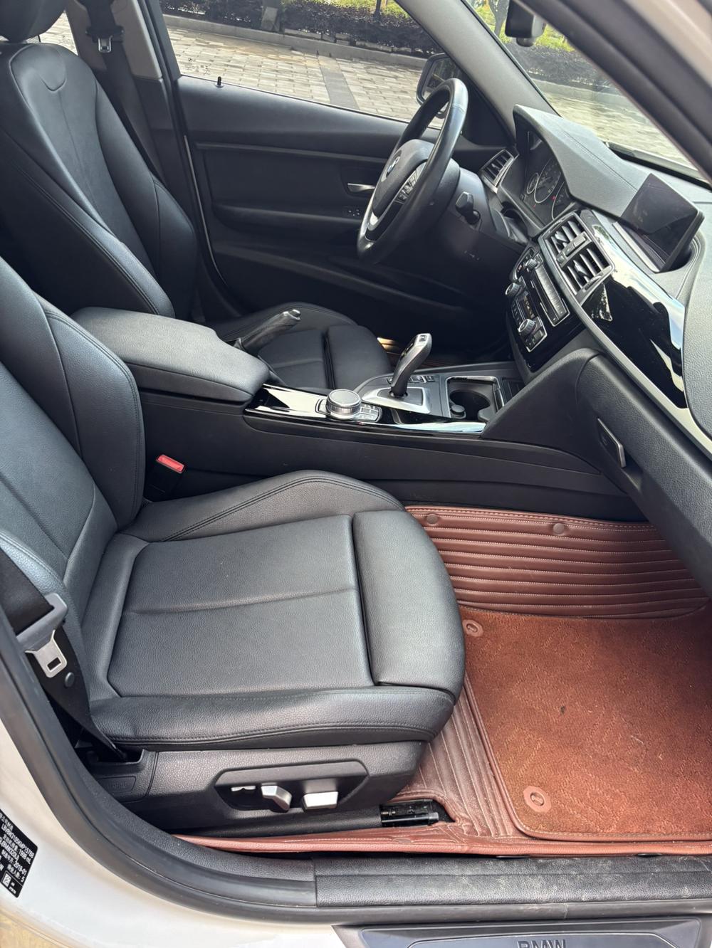 BMW 3 Series 2019 #9 BMW 3 Series 2019 car image #9