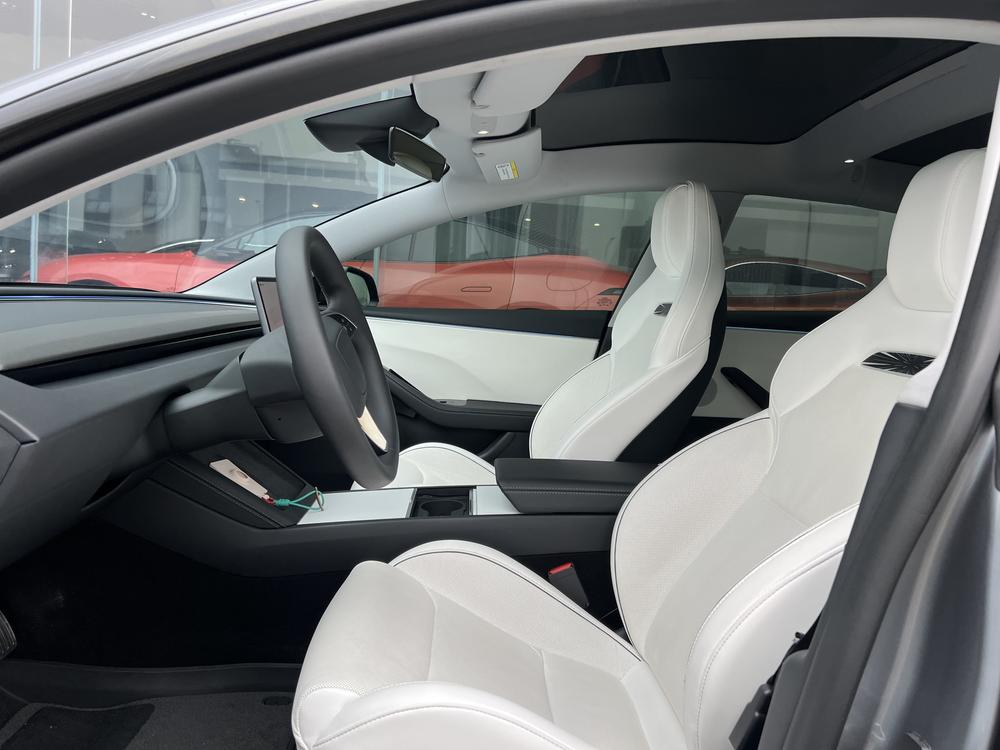 Tesla Model 3 2024 #16 Tesla Model 3 2024 car image #16
