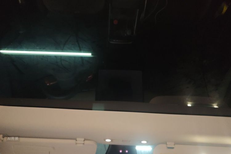 Tesla Model Y 2022 immagine di auto #20