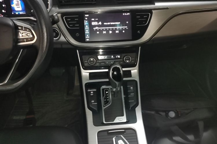 GEELY Emgrand GS 2019 car image #13