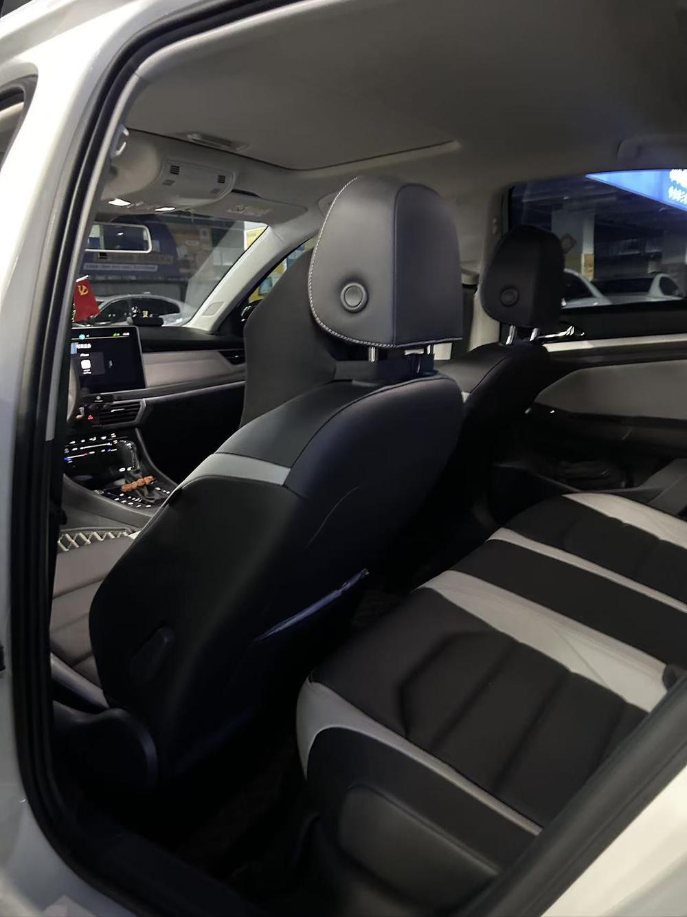 Volkswagen Bora 2025 car image #7