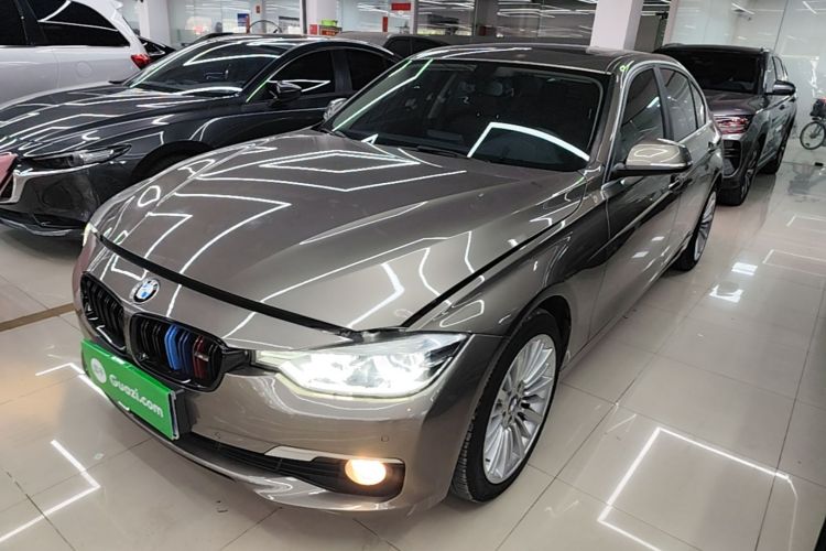 BMW 3 Series 2018 car image #2