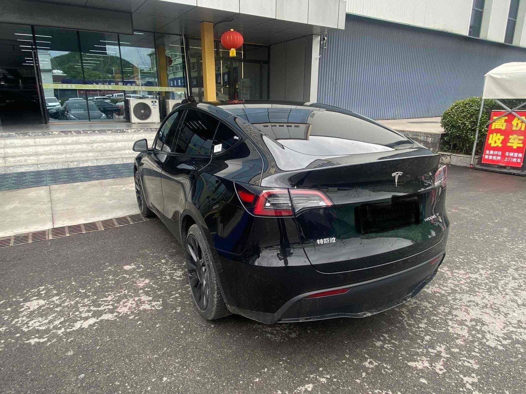 Tesla Model Y 2024 car image #6