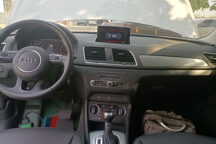 Audi Q3 2019 #13 Audi Q3 2019 car image #13