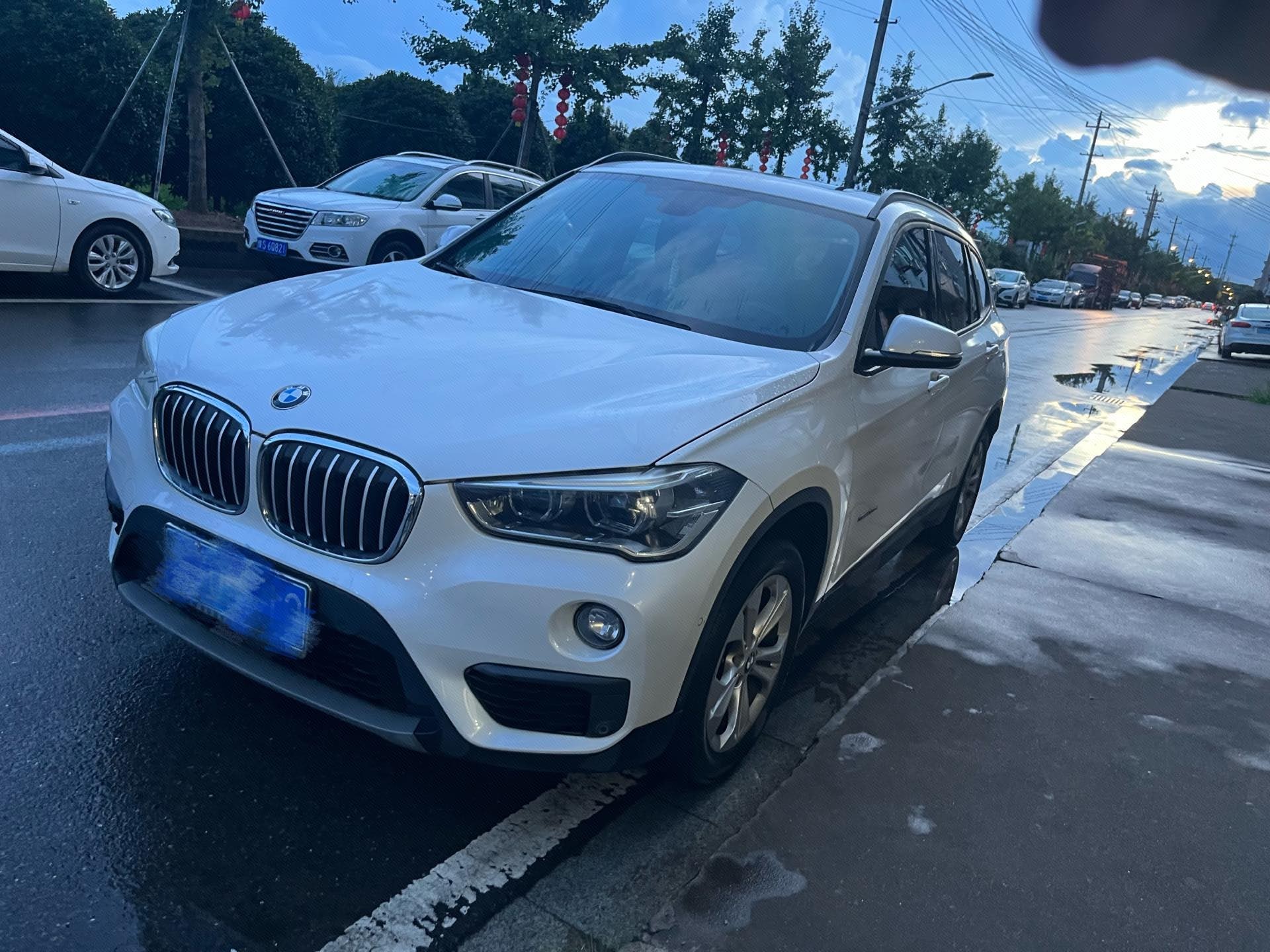 2017 2017 car image
