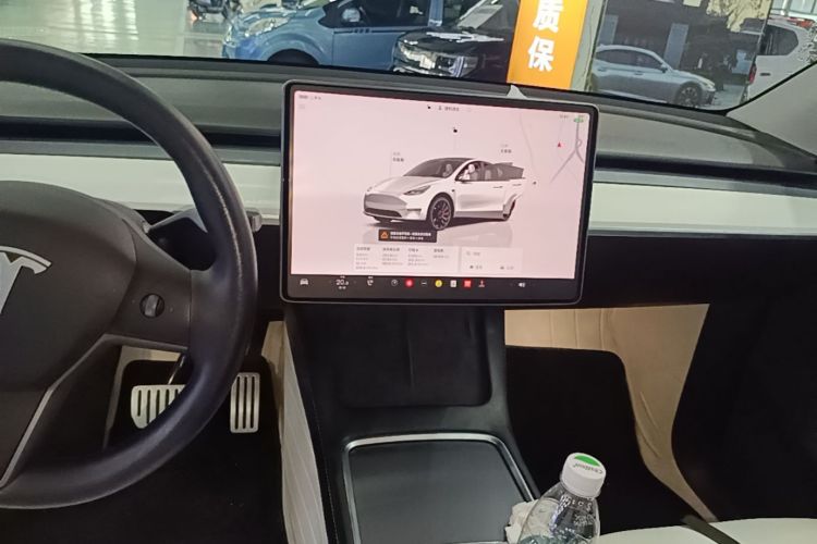 Tesla Model Y 2022 #13 Tesla Model Y 2022 car image #13